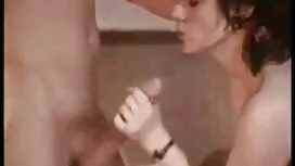 فتاة نردي مغمورة في  ...