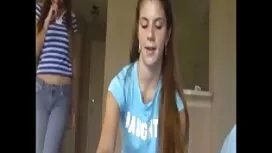 العديد من البني لا ا ...