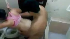أعطت افلام سكسيه متر ...