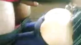رجل ، فتاة في المنزل ...